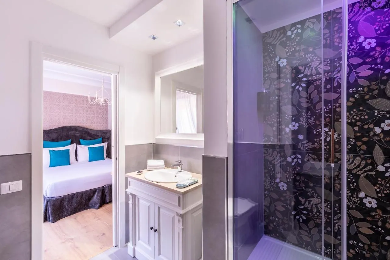 Trastevere Paper Suites Rome 0*,  Italy